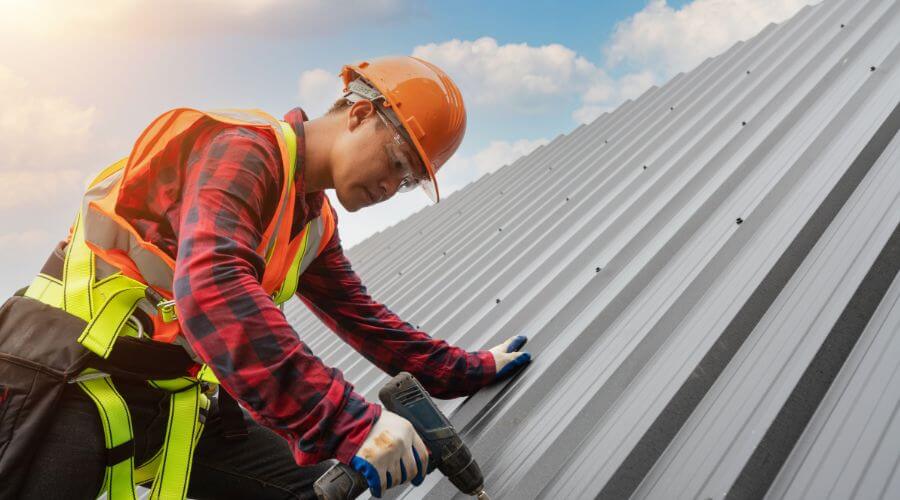 Professional gutter cleaning in Madison, TN